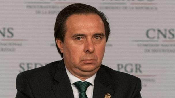 Tomás Zerón admite haber amenazado al “El Cepillo”, pero no torturarlo Tomás Zerón admite haber amenazado al “El Cepillo”, pero no torturarlo