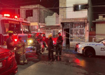 Madre fallece por rescatar a sus hijos de incendio en Monterrey