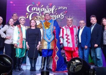 Francisco López, coronado como Rey del Carnaval Guaymas