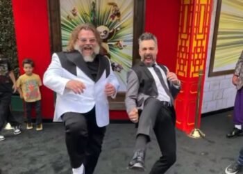 ¡Po en inglés y español, juntos en la premiere de Kung Fu Panda 4!