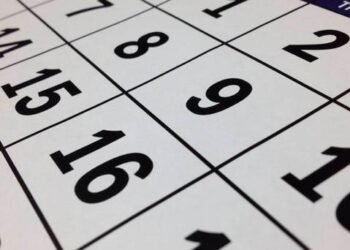 ¿Te deben de pagar extra si trabajas en Semana Santa?