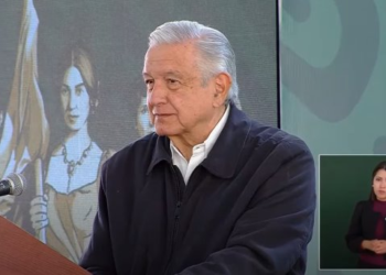 López Obrador pide protesta pacífica por 8M: ‘que se quiten capucha’