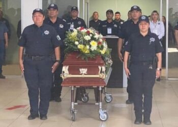 Despiden con homenaje a policía de Cajeme que se quitó la vida