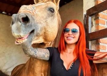 Caballos de la activista Elena Larrea le dieron el último adiós