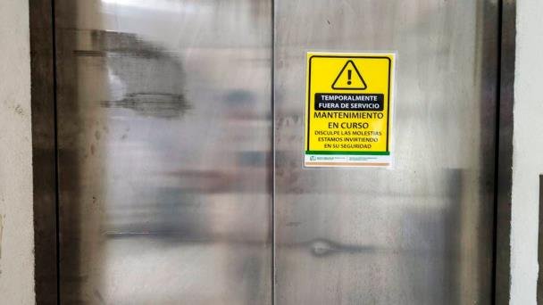 Cae elevador de clínica particular en Los Mochis; deja 3 lesionados Cae elevador de clínica particular en Los Mochis; deja 3 lesionados