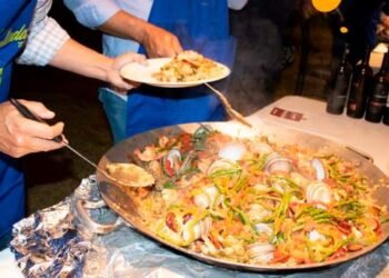 Preparan la Paellada de Catedral 2024