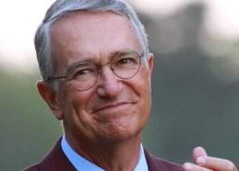 Salinas Pliego tendrá que pagar al menos mil 700 mdp: AMLO