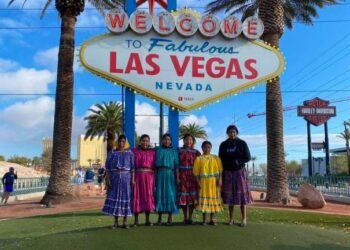 Corredoras rarámurí completan 540 km sin parar en The Speed Project