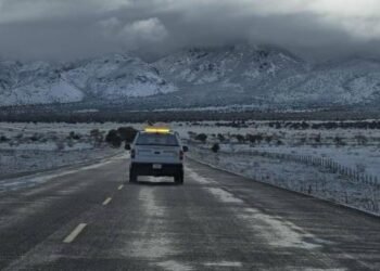 Alertan por caída de nieve y deslaves en carreteras de Sonora