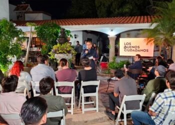 Beltrones se reúne con integrantes del colectivo ‘Los Buenos Ciudadanos’