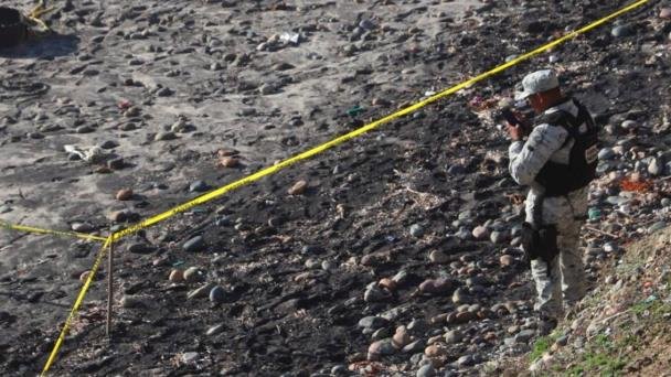 Asesinan a joven tras admitir que arrojó a un hombre al mar Asesinan a joven tras admitir que arrojó a un hombre al mar