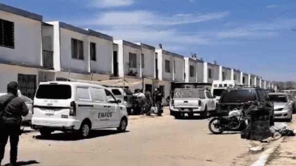 Detienen a presunto asesino de 3 personas en Sinaloa Detienen a presunto asesino de 3 personas en Sinaloa