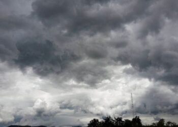 Lluvias y ambiente caluroso azotan Sonora: ¡prepárate para un día con sorpresas!