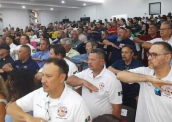 Bomberos de Puerto Peñasco celebran 50 aniversario