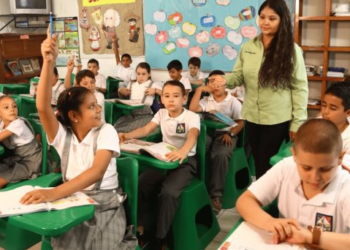 Modifica SEC horarios y Calendario Escolar por calor