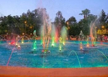 Llaman a no meterse a fuente del Parque Madero