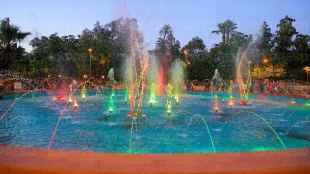 Llaman a no meterse a fuente del Parque Madero Llaman a no meterse a fuente del Parque Madero
