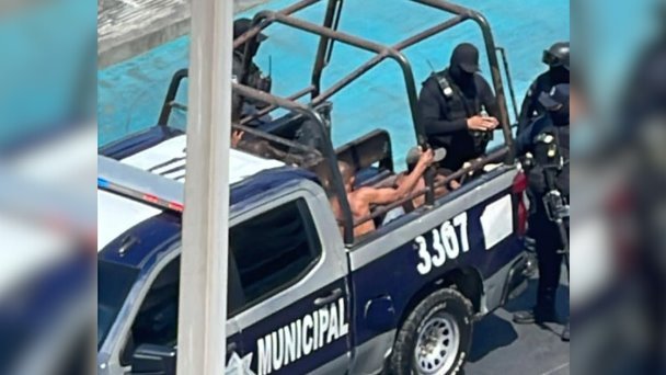 Atacan con arma blanca a policía en playa de Mazatlán Atacan con arma blanca a policía en playa de Mazatlán