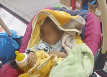 Bebé abandonada en abarrotes de Pachuca