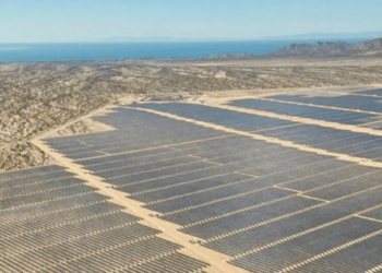 Planta fotovoltaica de Puerto Peñasco al 91%: AMLO