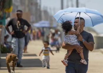 Ola de calor en Hermosillo con lluvias en el horizonte
