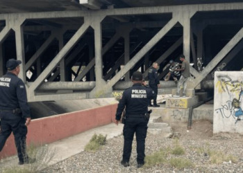 Retira Policía Municipal a 150 personas de puentes y canales