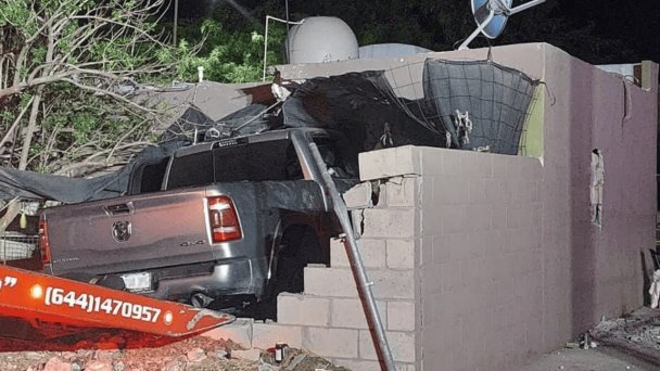 Orlando Salido choca contra vivienda y muere una persona Orlando Salido choca contra vivienda y muere una persona
