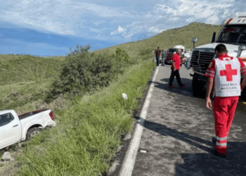 Carretera Ímuris-Cananea: Accidente deja tres lesionados