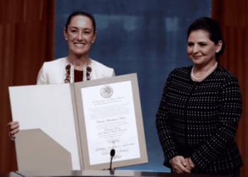 Claudia Sheinbaum recibe constancia de mayoría