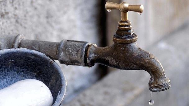 Sectores sur, centro y poniente quedan sin agua en Hermosillo Sectores sur, centro y poniente quedan sin agua en Hermosillo
