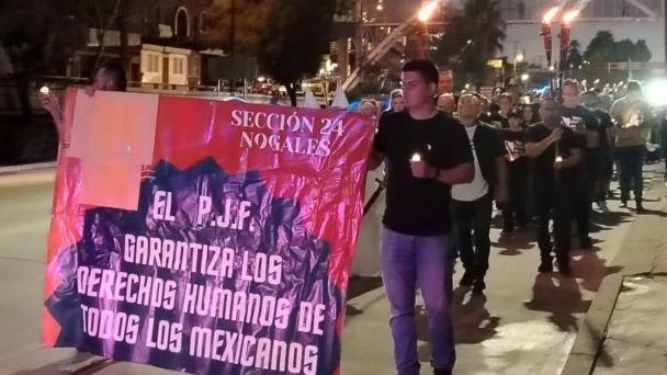 Marchan en Nogales contra la reforma al Poder Judicial Marchan en Nogales contra la reforma al Poder Judicial