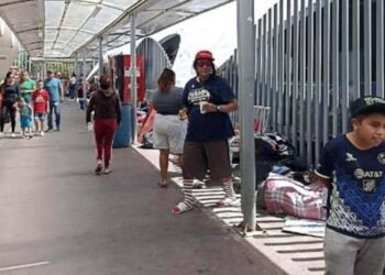 Traficantes utilizan Uber para trasladar migrantes