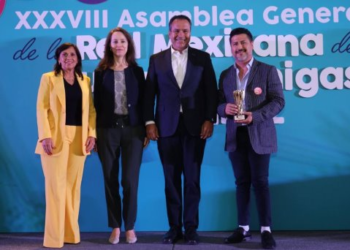 ‘Toño’ Astiazarán en Asamblea de Ciudades Amigas de la Niñez