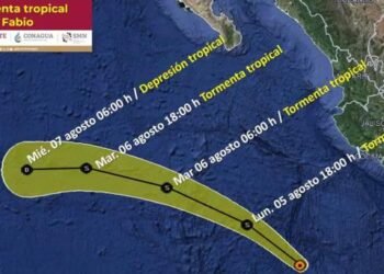 Tormenta Tropical Fabio en el Pacífico