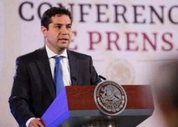 Antonio Martínez Dagnino permanecerá como titular del SAT