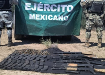 Aseguran armas y equipo táctico en operativo