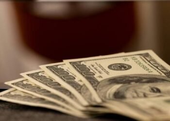 Precio del dólar hoy 8 de octubre de 2024