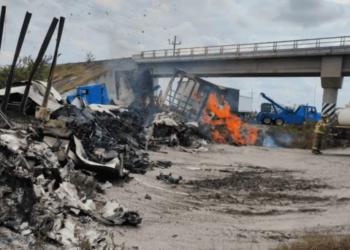 localizan 5 cuerpos tras bloqueo