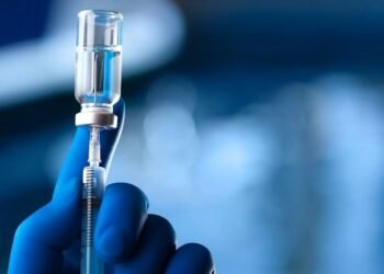 IMSS lanzará campaña de vacunación contra influenza y COVID-19 con más de 20 millones de dosis disponibles