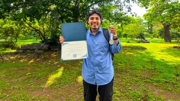 Joven sonorense gana segundo lugar en concurso de tesis Joven sonorense gana segundo lugar en concurso de tesis