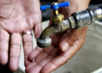 Llaman a Agua de Hermosillo a resolver problemas de agua