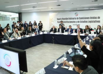 Avanza en comisiones del Senado reforma sobre salario mínimo