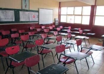 ¿Qué día no habrá clases en noviembre?