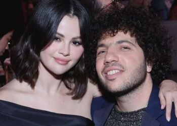 El significado detrás del anillo de compromiso que Benny Blanco le dio a Selena Gomez