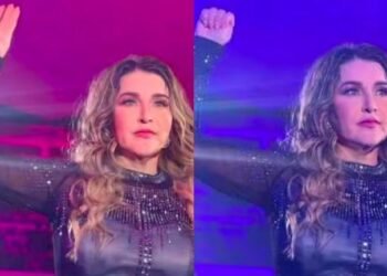Alicia Villarreal hace señal de auxilio en pleno concierto y preocupa a sus fans