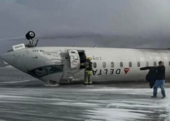 Avión de Delta sufre aterrizaje forzoso en Toronto; investigan causas del accidente