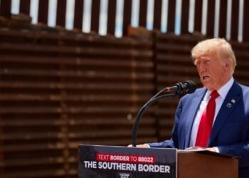 Trump amenaza con deportaciones masivas usando ley de guerra