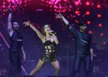 Trabajador interrumpe concierto de María León en las Fiestas del Pitic 2025