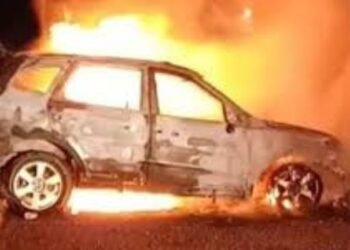 Menores incendian autos en Hermosillo como parte de un reto