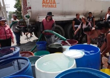 Sube el precio del agua en pipas en el norte de Hermosillo y vecinos amenazan con protestas